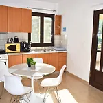 Deos Thassos アパート *