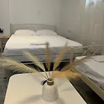 Deos Thassos アパート *