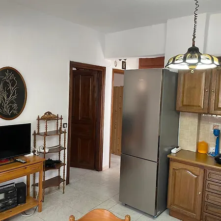 Deos Thassos Daire Panagia (Thasos)