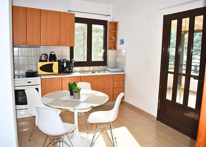 Deos Thassos Daire *