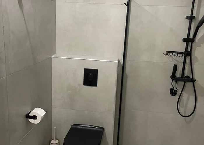 Deos Thassos Daire *